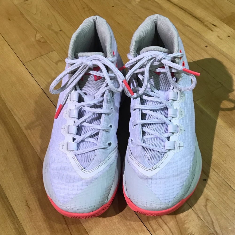 Steph Curry basketball shoes size 4y